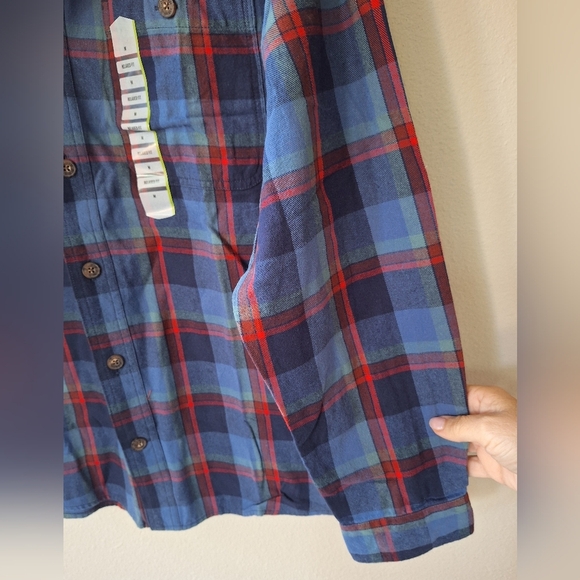 NWT Duluth Free Swingin' Plaid Flannel Relaxed Fit Collar Button Mens Size MT - Picture 3 of 5